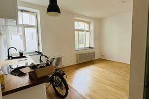 Exklusive 3-Raum-Wohnung im kernsanierten Altbau in Aachen – An den Frauenbrüdern 6, 52064 Aachen – Vorschaubild 2