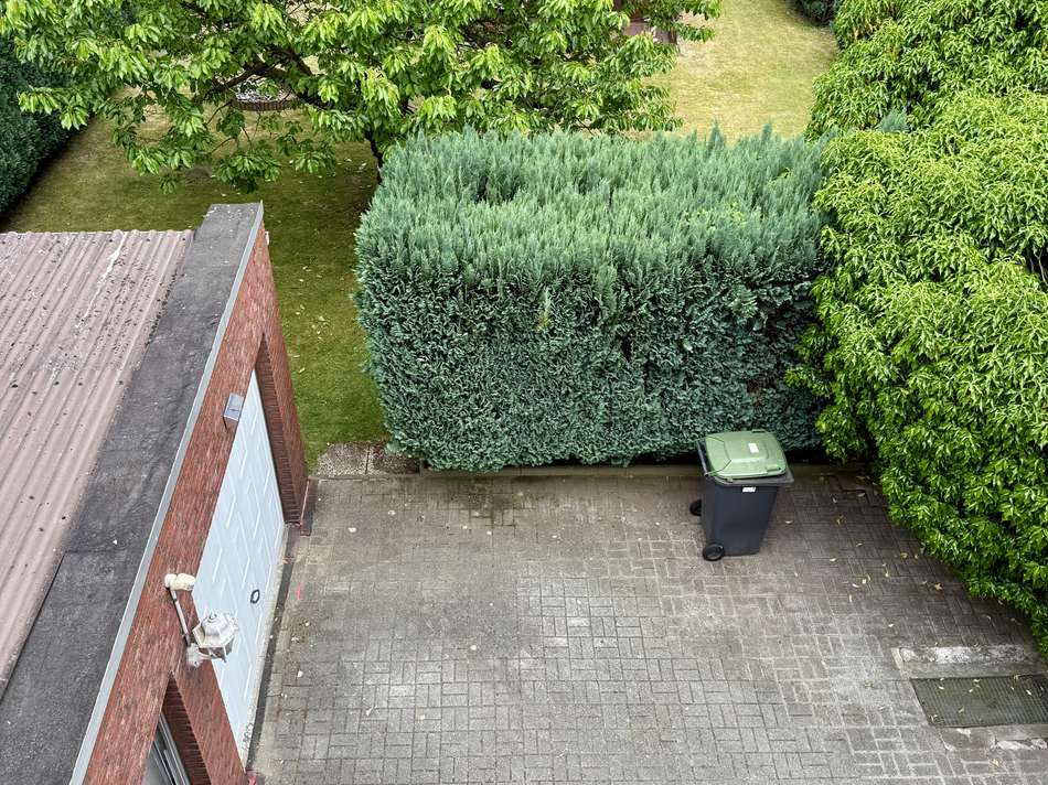 Blick hinunter zu den Garagen 