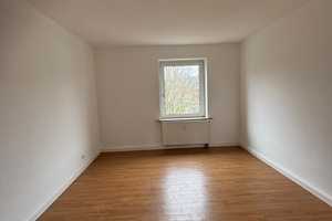 Exklusive, modernisierte 2-Raum-Wohnung mit Balkon und EBK in Düsseldorf – Querstraße 8, 40227 Düsseldorf – Vorschaubild 2