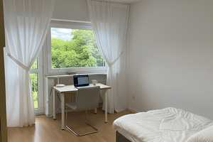 Exklusives WG-Zimmer in München Moosach/Feldmoching – Joseph-Seifried-Straße 26, 80995 München – Vorschaubild 1