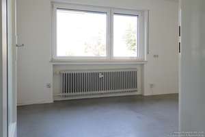 Selbst einziehen oder vermieten? Zentrale 3-Zimmer-Wohnung mit Loggia in Brackwede – Die vollständige Adresse der Immobilie erhältst du vom Anbieter., 33647 Brackwede, Bielefeld – Vorschaubild 13
