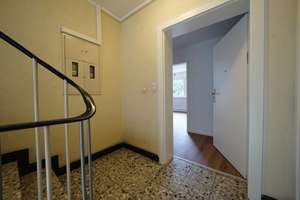 Gut geschnittene, modernisierte 3-Zimmerwohnung in fußläufiger Rheinnähe – Die vollständige Adresse der Immobilie erhältst du vom Anbieter., 50735 Niehl, Köln – Vorschaubild 2