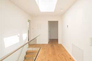 Puristische Luxus-Villa Bestlage Riedberg Westflügel – Frankfurt am Main – Vorschaubild 8