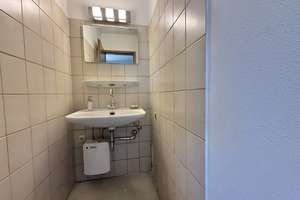"Attraktives Mehrfamilienhaus in Regensburg - 3 Wohneinheiten mit Potenzial zur Wertsteigerung, idea – Die vollständige Adresse der Immobilie erhältst du vom Anbieter., 93057 Konradsiedlung-Wutzlhofen, Regensburg – Vorschaubild 12
