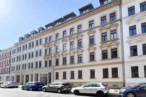 Sofort wohlfühlen: 3-Zi.-ETW in Citylage mit Balkon & Tageslichtbad