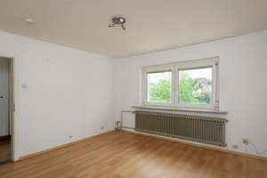 Viel Platz für Ihre Ideen – Reihenmittelhaus mit Entwicklungspotenzial am Ulmer Eselsberg – Die vollständige Adresse der Immobilie erhältst du vom Anbieter., 89081 Eselsberg, Ulm – Vorschaubild 11