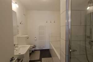 Vermietete 3-Zimmer-Wohnung zuzüglich Tiefgaragenplatz in Düsseldorf -Gartenstadt Reitzenstein – Die vollständige Adresse der Immobilie erhältst du vom Anbieter., 40470 Mörsenbroich, Düsseldorf – Vorschaubild 16