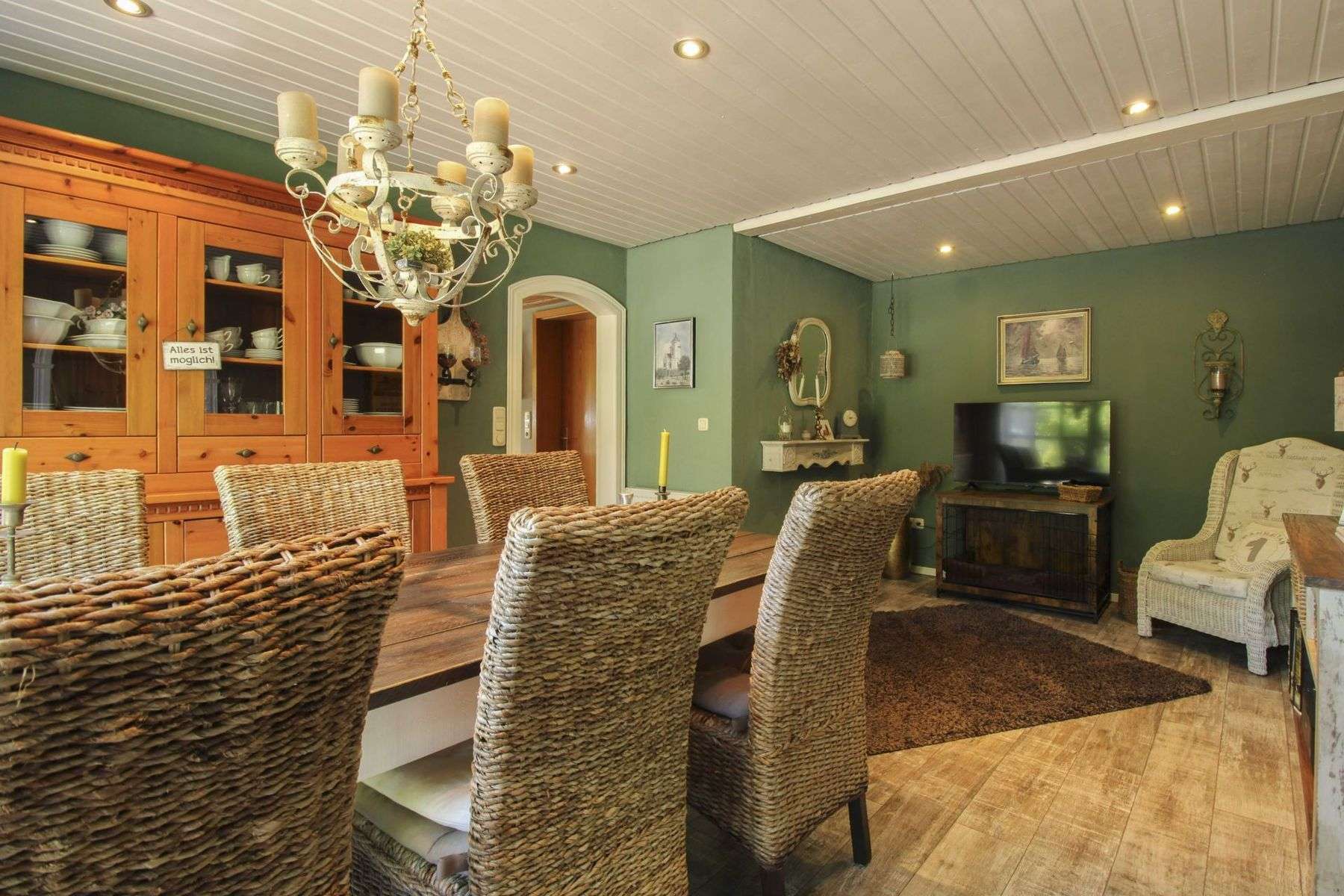 Immobilie in Wischhafen - Reetdachidylle in ruhiger Feldrandlage von Wischhafen - Landhaus mit Ferienwohnung - Bild 14