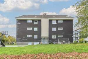 Stilvolle 4-Zimmer-Wohnung mit Balkon, Stellplatz & großzügigem Gartenbereich – 51381 Bergisch Neukirchen, Leverkusen – Vorschaubild 13