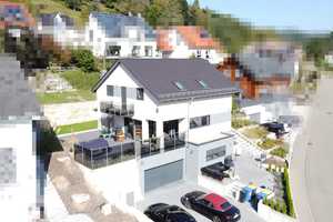 Provisionsfrei! Eine Perle inmitten der Natur: Traumhafte Aussicht, Energieeffizienz und vieles mehr – Sommerseitenstraße 4, 71579 Rems-Murr-Kreis – Vorschaubild 3