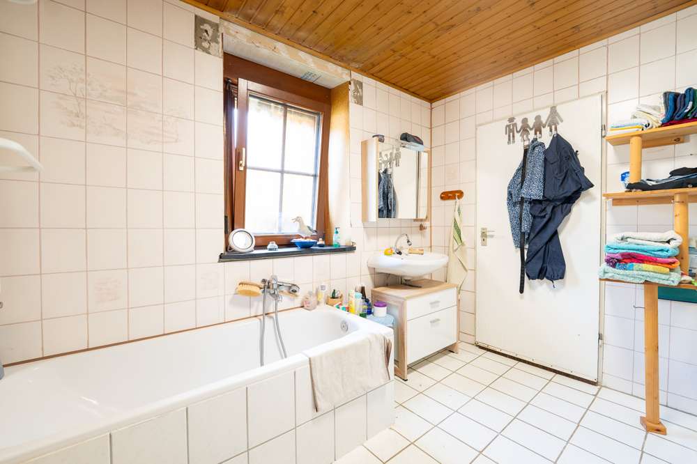 Immobilie in Weisel - *** Charme, Wärme und jede Menge Möglichkeiten*** - Bild 8