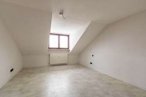 Großzügige 3-Zimmer-Dachgeschoss-Wohnung – Die vollständige Adresse der Immobilie erhältst du vom Anbieter., 85055 Mailing, Ingolstadt – Vorschaubild 5