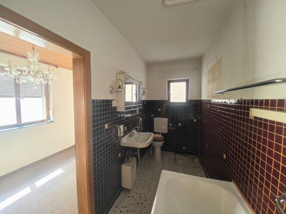Badezimmer / EG