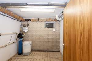 Solide DHH mit großzügigem Garten und großer Garage  in Sackgassenlage! Zeitnah beziehbar! – Die vollständige Adresse der Immobilie erhältst du vom Anbieter., 47804 Benrad-Süd, Krefeld – Vorschaubild 47