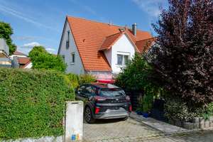 Wohnen in attraktiver Lage: Doppelhaushälfte mit Terrasse, Garten und Stellplatz – Die vollständige Adresse der Immobilie erhältst du vom Anbieter., 92224 Gärbershof, Amberg – Vorschaubild 8