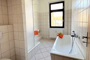 TOPDEAL: 1 MONAT MIETFREI! FRISCH RENOVIERT MIT EINBAUKÜCHE, WANNE UND DUSCHE – Faulmannstraße 5a, 39122 Salbke, Magdeburg – Vorschaubild 4