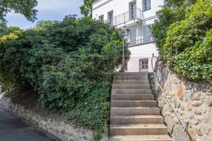 
"…Neßsand voraus!"
Villa zur Modernisierung in ruhiger Elblage von Hamburg - Blankenese
 – Die vollständige Adresse der Immobilie erhältst du vom Anbieter., 22587 Blankenese, Hamburg – Vorschaubild 10