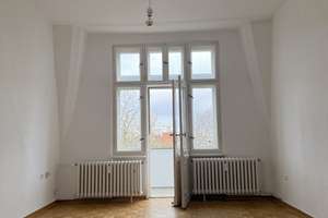 Wohnen im Dachgeschoß in einer wunderbaren Stadtvilla - eine Altbau-Perle! – Memlingstraße 15, 12203 Lichterfelde, Berlin – Vorschaubild 2