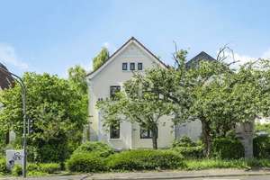 Modernes Wohnen mit Altbau-Flair!