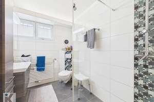 Wohnen auf einer Ebene – Stilvoller Bungalow mit Traumgarten – Die vollständige Adresse der Immobilie erhältst du vom Anbieter., 67117 Limburgerhof – Vorschaubild 9