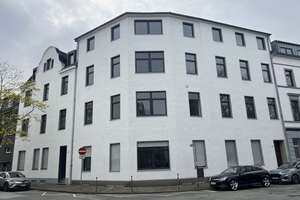 Modernisierte 2,5 Raum-Wohnung mit Balkon am Kantpark