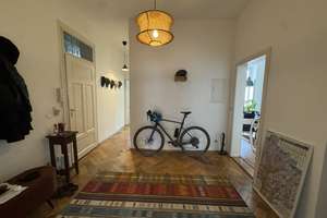 Au - Kolumbusplatz - schöne, helle, großzügige 2 Zimmer Altbau -Balkon, Parkett. EBK. 1. August 26 – Humboldstraße 25, 81543 Untere Au, München – Vorschaubild 9