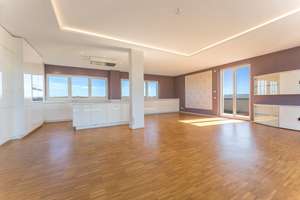 Panorama pur: Großzügige Penthousewohnung auf der Marbachshöhe – Die vollständige Adresse der Immobilie erhältst du vom Anbieter., 34131 Bad Wilhelmshöhe, Kassel – Vorschaubild 7
