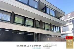 CHARMANTE 2-RAUM DACHGESCHOSSWOHNUNG IN KÖLN MÜNGERSDORF - DACHTERRASSE - AUFZUG - BLICK INS GRÜNE