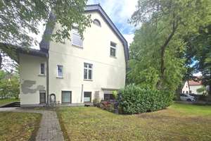 Historisches Mehrfamilienhaus mit solider Rendite in Top-Lage – Die vollständige Adresse der Immobilie erhältst du vom Anbieter., 15732 Eichwalde – Vorschaubild 3