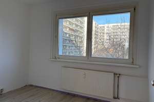 Ihr neuer Lebensmittelpunkt: große, familiengerechte Wohnung mit Balkon! – Ahrenshooper Straße 6, 13051 Neu-Hohenschönhausen, Berlin – Vorschaubild 6