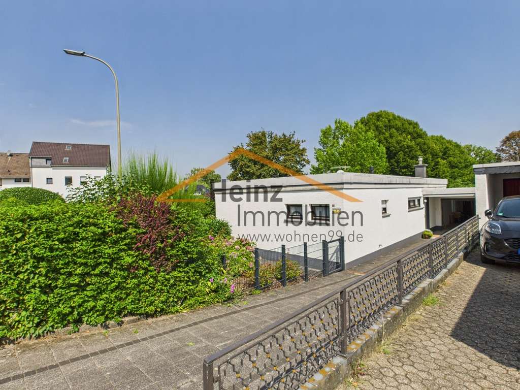 Charmantes Einfamilienhaus für Jung und Alt in guter Lage von Bergisch Gladbach-Schildgen