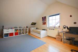 Moderne Doppelhaushälfte mit Wintergarten, Einbauküche und Garage in ruhiger Lage von Roisdorf – Die vollständige Adresse der Immobilie erhältst du vom Anbieter., 53332 Bornheim – Vorschaubild 25