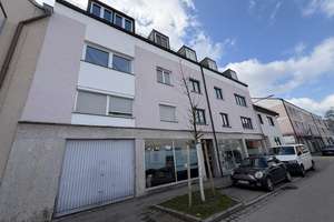 Bezugsfrei! Attraktive 3-Zimmer-Dachgeschosswohnung im Herzen von Dachau! – Brucker Str. 1, 85221 Dachau – Vorschaubild 2