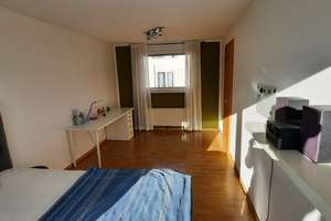 695000 € 
Auszug nach Vereinbarung 
Ohne Makler 
Modernes Reiheneckhaus in Zuffenhausen – Die vollständige Adresse der Immobilie erhältst du vom Anbieter., 70437 Zuffenhausen-Im Raiser, Stuttgart – Vorschaubild 17