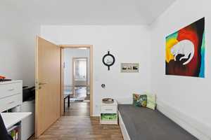 Neuwertig, modern & stilvoll! Energieeffizentes Einfamilienhaus mit traumhaft großem Garten – Regensburg (Kreis) – Vorschaubild 24