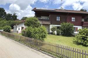 Doppelhaushälfte mit Einliegerwohnung und Doppelgarage in Rotthalmünster – Die vollständige Adresse der Immobilie erhältst du vom Anbieter., 94094 Rotthalmünster – Vorschaubild 3