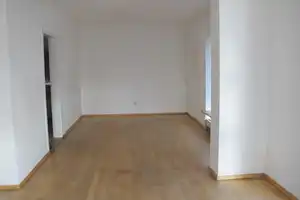 *Mitten im Zentrum*
Solides freistehendes Wohn- und Geschäftshaus mit Anbau, Garten und Garage – Altötting (Kreis) – Vorschaubild 6
