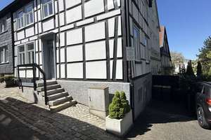 Top City-Lage: Kleines kernsaniertes Einfamilienhaus
