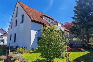 Terrasse mit privatem Gartenanteil, 3 Wohnetagen und Garage - VERMIETET! – Die vollständige Adresse der Immobilie erhältst du vom Anbieter., 9669 Frankenberg/Sachsen – Vorschaubild 2