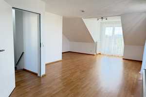 Freundliche und gepflegte 6-Zimmer-Doppelhaushälfte mit EBK in Mutlangen – Ostalbkreis – Vorschaubild 16