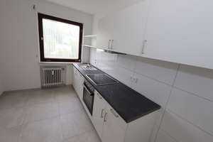 6-FAMILIENHAUS STUTTGART-MÖHRINGEN MIT PENTHOUSE-WOHNUNGEN UND GARAGEN – Die vollständige Adresse der Immobilie erhältst du vom Anbieter., 70567 Möhringen-Ost, Stuttgart – Vorschaubild 12
