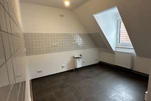 Schwabing * erst 2024 komplett neu saniert * Dachgeschoss-Wohnung * 4 Zi. * ca. 106 m² – Konradstr. 10a, 80801 Neuschwabing, München – Vorschaubild 11