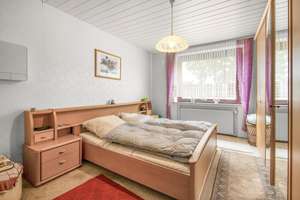 Großzügiges und solides Einfamilienhaus mit Tiefgarage und Garten in zentraler Lage von Oslebshausen – Die vollständige Adresse der Immobilie erhältst du vom Anbieter., 28239 Oslebshausen, Bremen – Vorschaubild 10