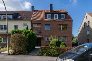 Dreifamilienhaus eine attraktive Kapitalanlage mit Potenzial – Die vollständige Adresse der Immobilie erhältst du vom Anbieter., 44536 Brambauer, Lünen – Vorschaubild 1