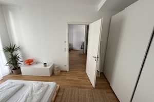 Stilvolle 2-Zimmer-Wohnung mit gehobener Innenausstattung mit Balkon und EBK in Nürnberg – Äußere Laufer Gasse 9, 90403 Nürnberg – Vorschaubild 8