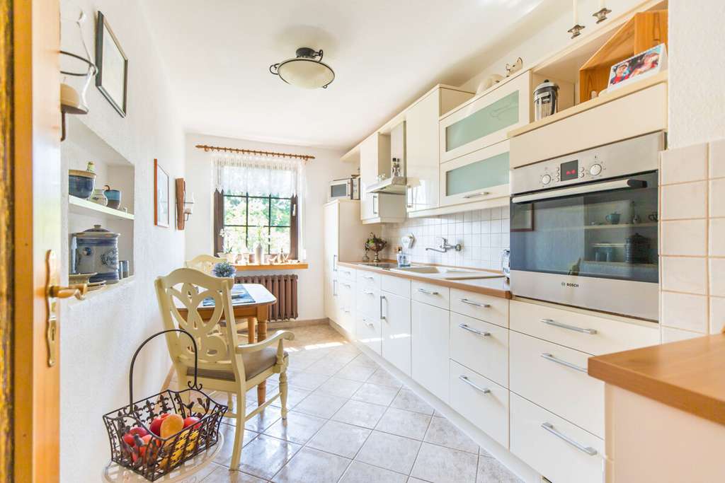 Immobilie in Garz/Rügen - Gepflegtes Einfamilienhaus mit Vollkeller und sonnigem Garten in 18574 Garz auf Rügen - Bild 1