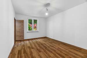 Dreigenerationshaus - neu saniert -  – Die vollständige Adresse der Immobilie erhältst du vom Anbieter., 42659 Solingen-Mitte, Solingen – Vorschaubild 10