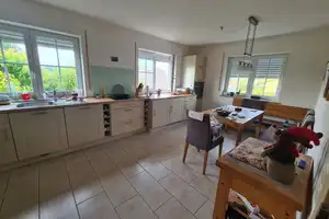 Schöne 5-Zimmer-Doppelhaushälfte mit EBK in Pfaffenhofen an der Ilm – Pfaffenhofen an der Ilm (Kreis) – Vorschaubild 5