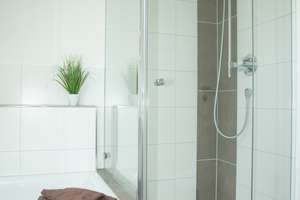 Wunderbares DG-Apartment mit charmanter Ausstattung in ruhiger Lage – Josef-Barth-Str. 8, 93057 Reinhausen, Regensburg – Vorschaubild 12