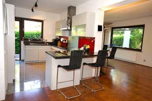 Freistehendes Einfamilienhaus mit Wintergarten und Garage in der Leverkusener Waldsiedlung! – Die vollständige Adresse der Immobilie erhältst du vom Anbieter., 51375 Schlebusch, Leverkusen – Vorschaubild 5